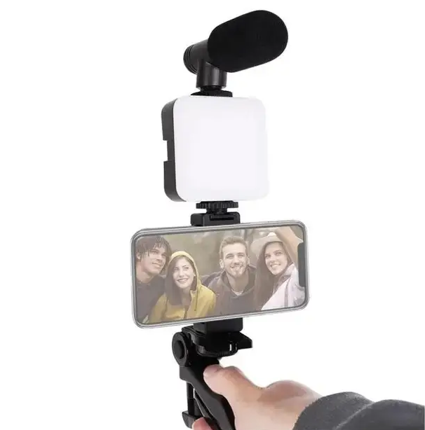 Набір Блогера 4-в-1 Video Making Kit AY-49: Професійний Комплект з Мікрофоном, Штативом, Лампою та Bluetooth-Кнопкою