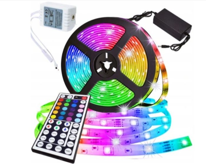 Світлодіодна LED стрічка з пультом Digital RGB 24V (5m)